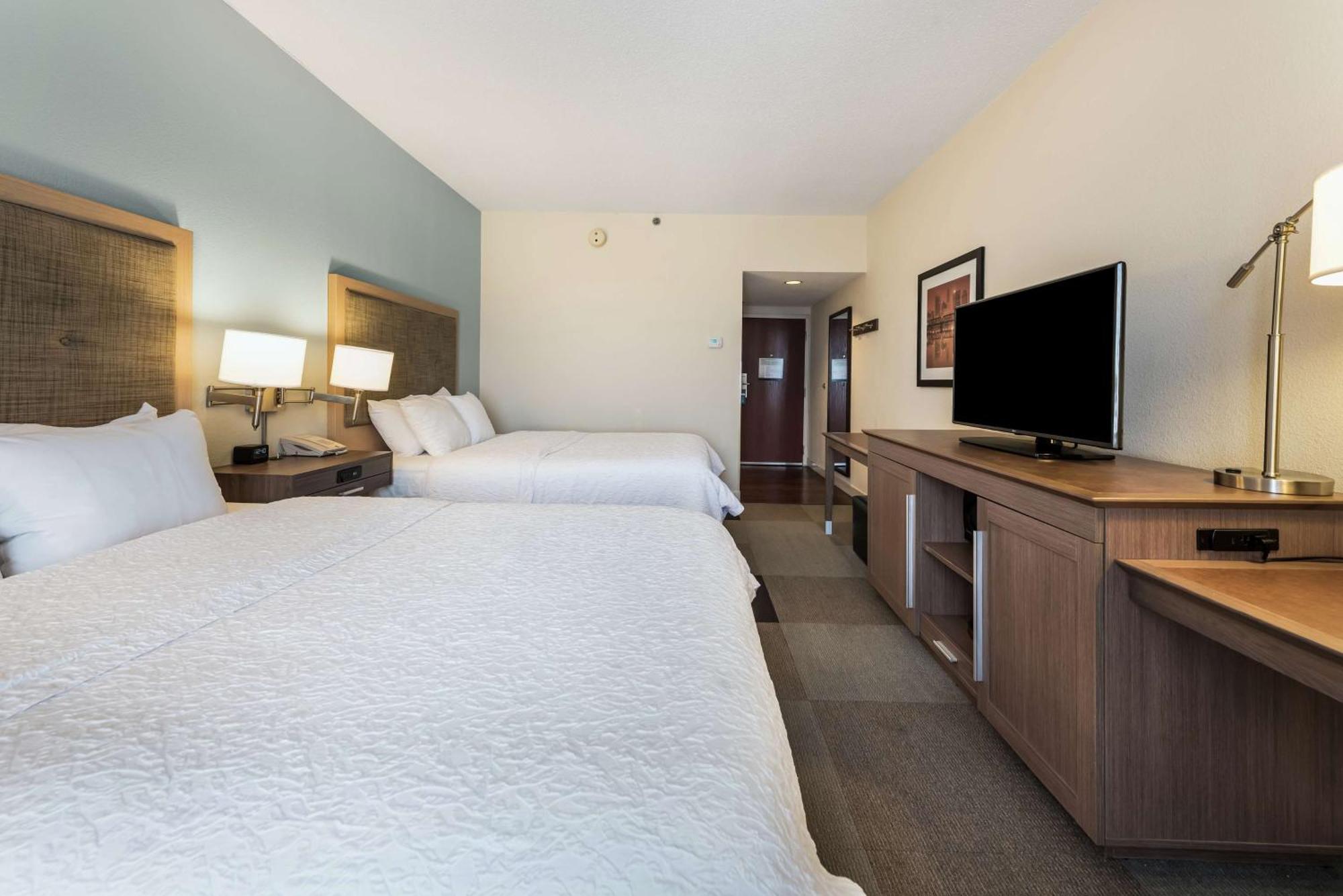 Hampton Inn Columbus I-70E/Hamilton Road Exterior foto